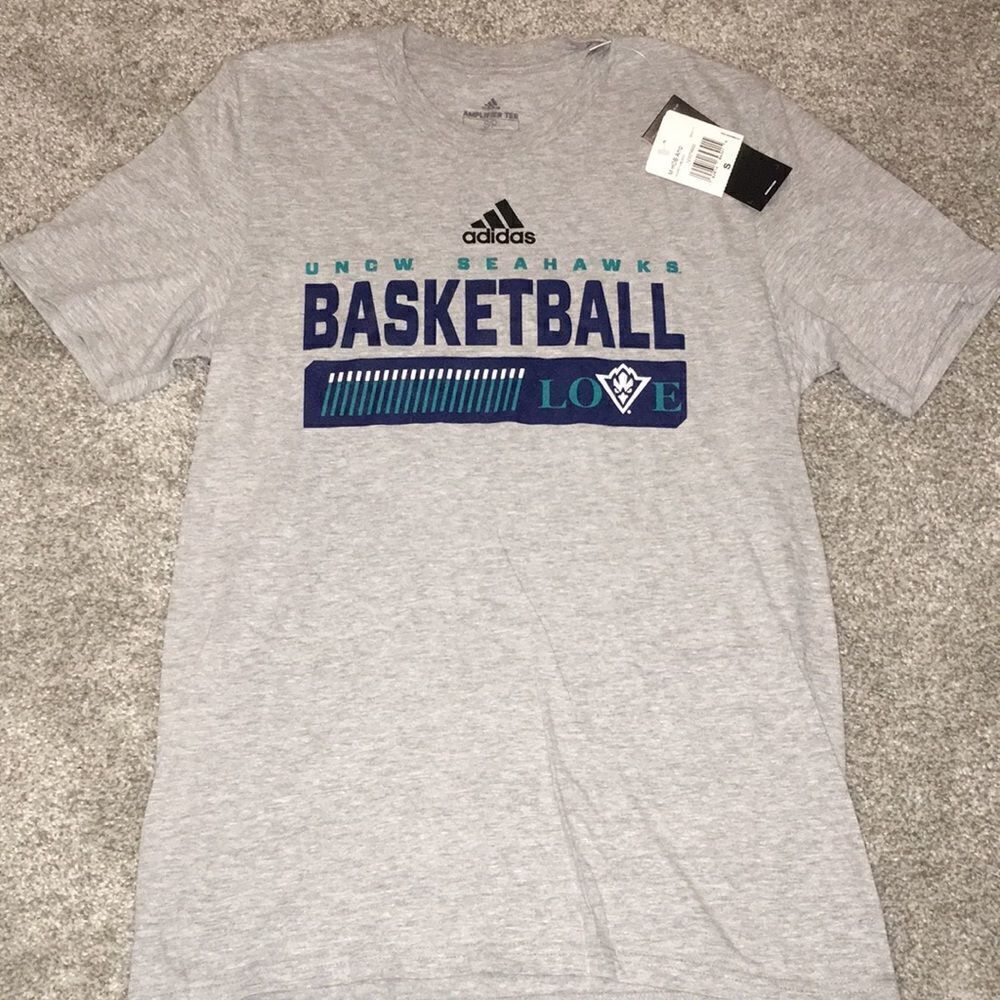 UNCW New Seahawks Basketball Team amplifier LOVE T Shirt-S (great for youth)